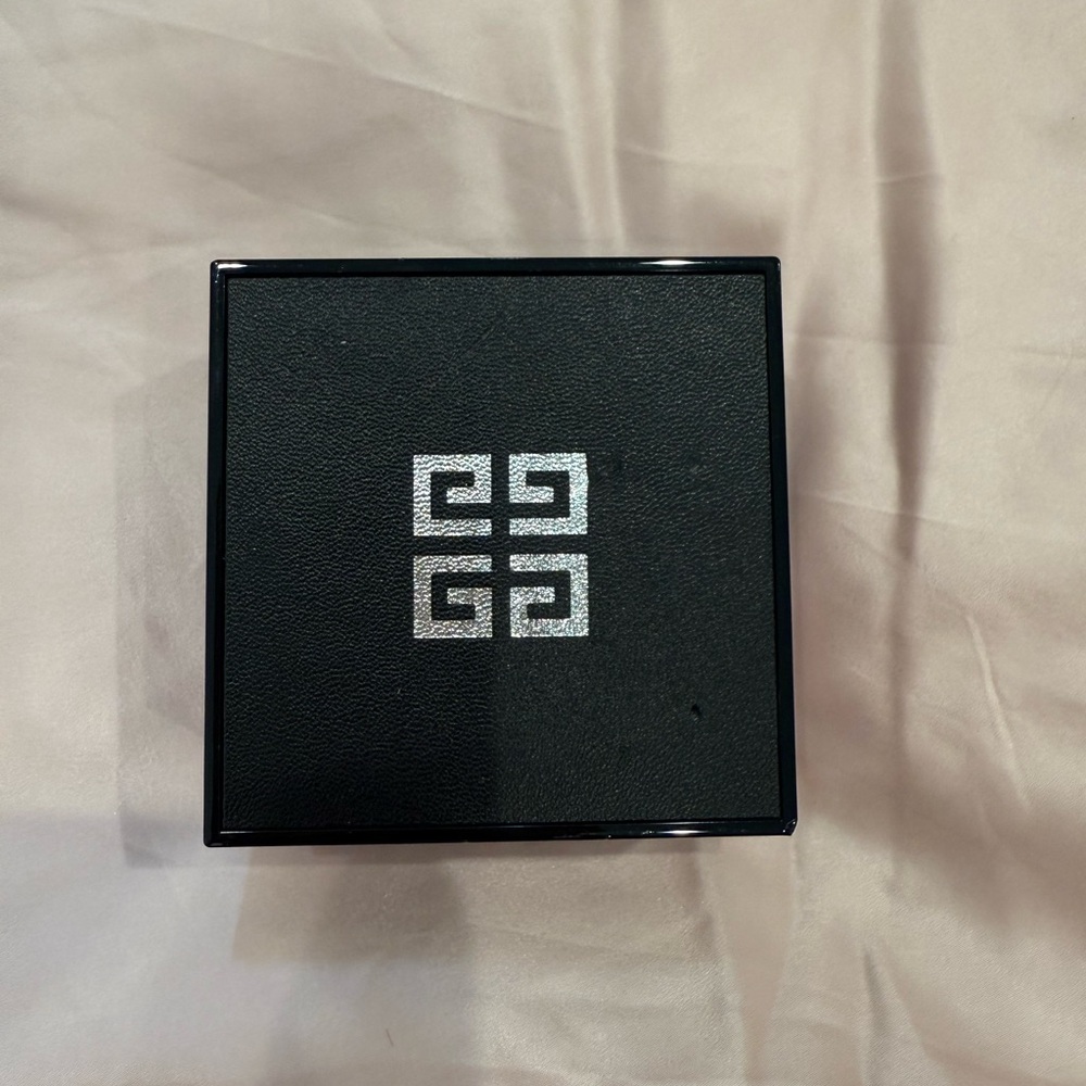 Givenchy Prisme Libre Loose Powder in 1 FULL SIZE ORIGINAL FORMULA